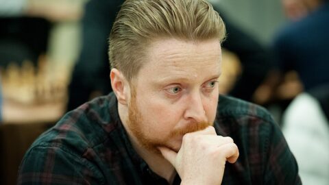 Ginger GM Simon Williams played for Battersea